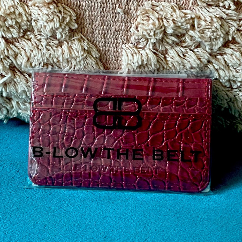 NWT B-Low The Belt Red Crocodile Card Holder